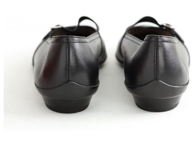 Salvatore Ferragamo Black leather ballet flats - view 2