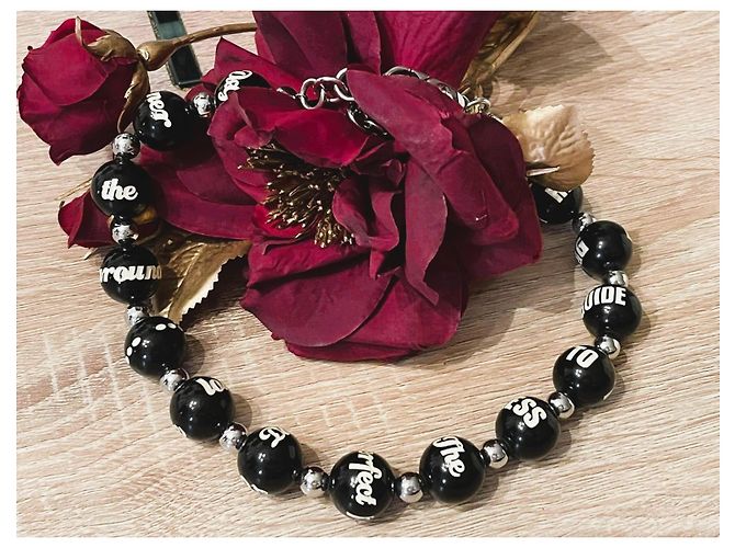Magnifica collana DOLCE & GABBANA grandi boule nera con scritte e logo Nero - vista 3