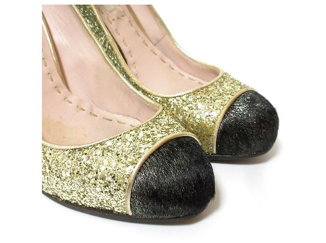 Miu Miu Glitzer-Haarwildleder-Pumps Schwarz Golden - Ansicht 4
