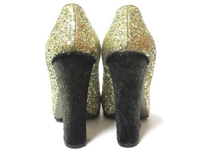 Miu Miu Glitzer-Haarwildleder-Pumps Schwarz Golden - Ansicht 5