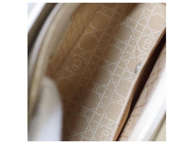 Christian Dior Pearl Lady Dior pelle verniciata Beige - vista 5