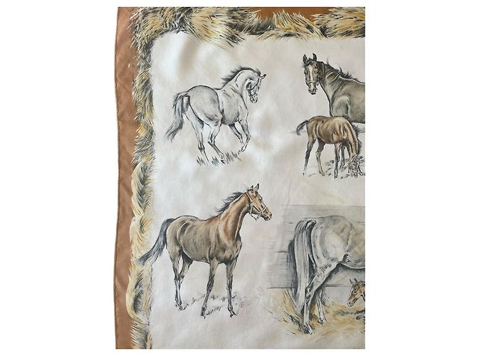 Hermès Foulard in seta raro Hermes "Les Poulains" 90x90 Marrone chiaro - vista 4