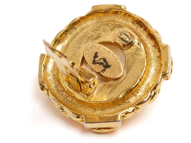 Orecchino Clip Unico Chanel Iconico degli Anni '90 D'oro - vista 4