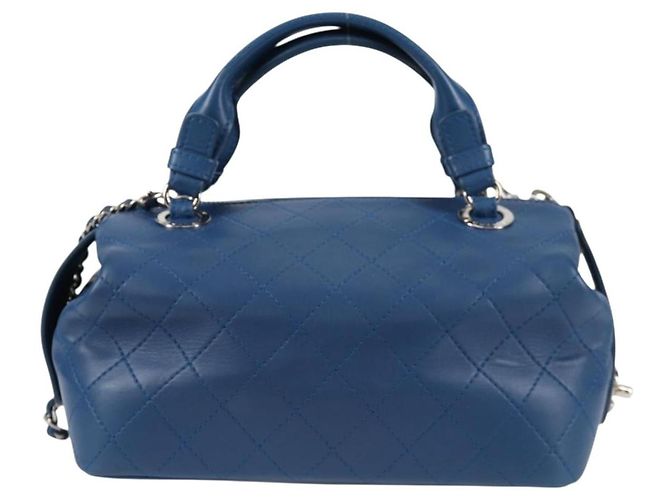 Borsa da bowling Doctor Chanel in pelle trapuntata media Blu - vista 2