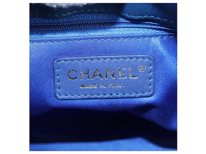 Borsa da bowling Doctor Chanel in pelle trapuntata media Blu - vista 6