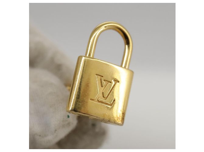Abotoaduras de prata com logotipo de cadeado e chave Louis Vuitton Dourado - vista 7