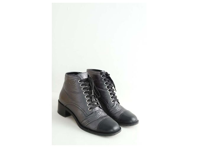 Chanel Graue Leder Schnürschuhe - Ansicht 3
