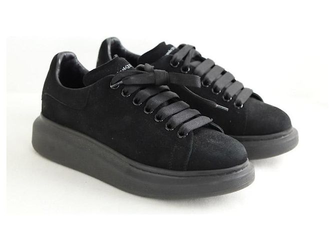 Alexander Mcqueen Sneakers in scamosciato nero - vista 4