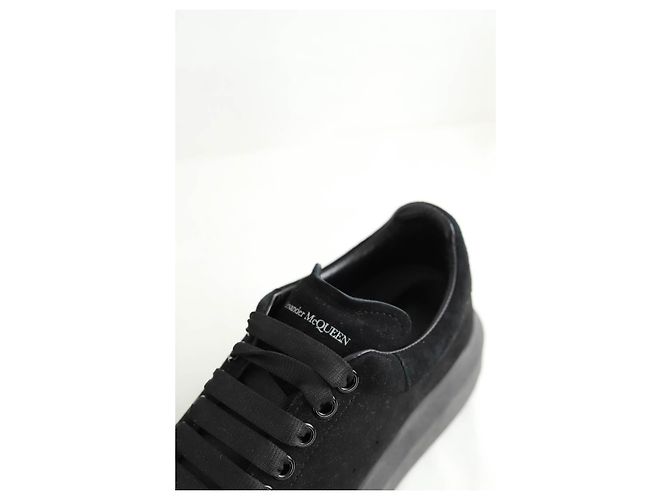 Alexander Mcqueen Sneakers in scamosciato nero - vista 6