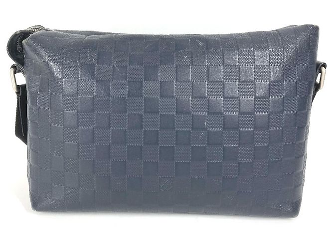 Borsa Messenger PM Damier Infini di Louis Vuitton Nero Blu navy - vista 7