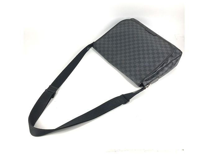 Borsa a tracolla Daniel GM Damier Graphite Louis Vuitton Nero - vista 15
