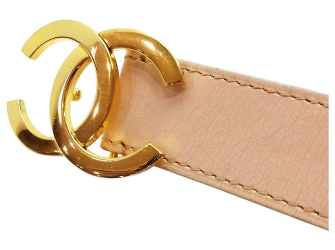 Hüftgürtel aus hellbraunem Kalbsleder mit goldenem CC-Logo von Chanel - Ansicht 4