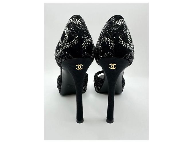 Décolleté in Camoscio Nero Chanel 38 - vista 2