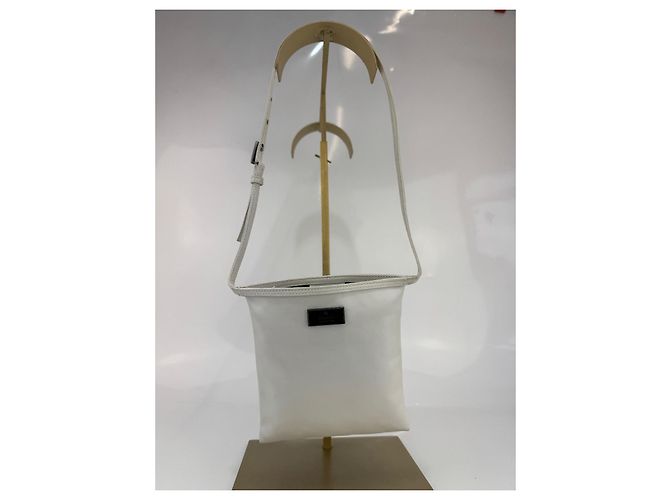 Borsa beauty in pelle bianca Gucci. Bianco - vista 2