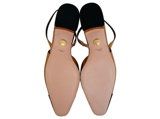 Décolleté slingback Cecile in pelle rame / nera di Veronica Beard Metallico - vista 8