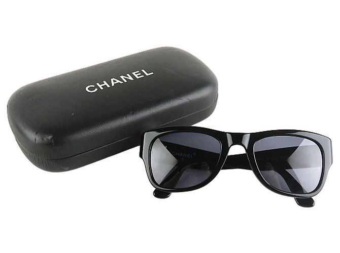 Occhiali da sole Wayfarer tinti neri e blu con logo CC dorato Chanel 02462 Nero D'oro - vista 9
