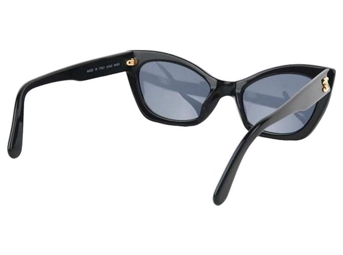 Gafas de sol Chanel Cat Eye negras con logo CC dorado 01943 Negro - vista 2
