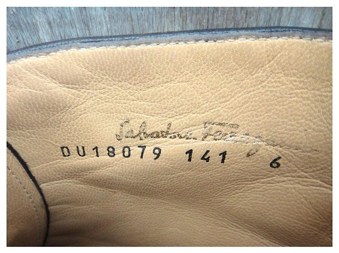 Botines Salvatore Ferragamo Marrones de Ante Castaño - vista 8