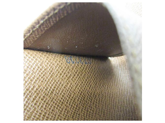 Monogramm Schlüsselanhänger Louis Vuitton Braun - Ansicht 12