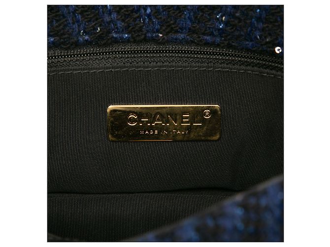 Chanel Blu Grande Flap in Tweed Chevron con Paillettes 19 Blu scuro - vista 5