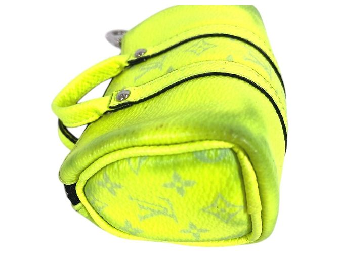 Charm per borsa Mini Keepall Taiga Rama di Louis Vuitton Giallo - vista 4