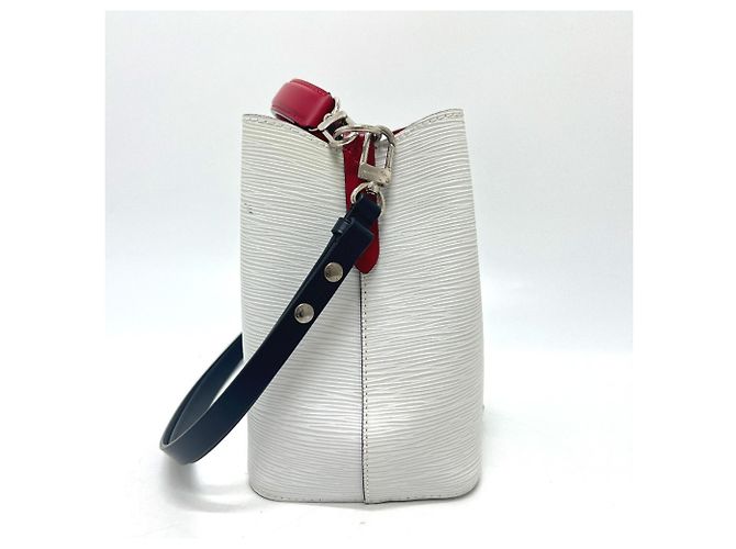 Néonoé Borsa a spalla Louis Vuitton NeoNoe BB Bron Optique Tricolor Nero Bianco Rosso - vista 3