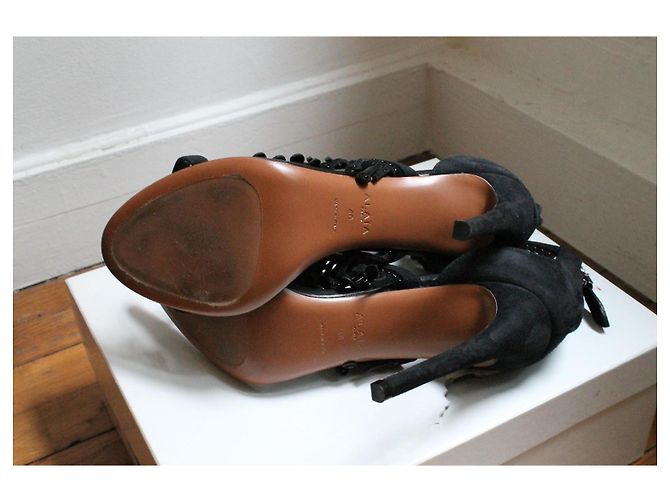 Neue schwarze Lederpumps von Alaïa Größe 40 - Ansicht 12