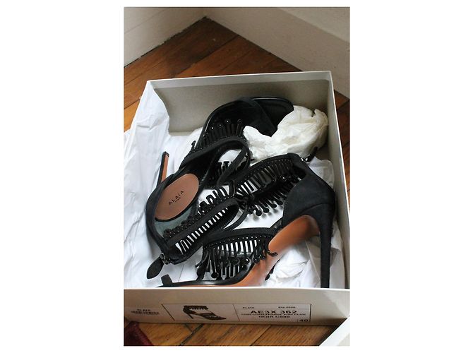 Neue schwarze Lederpumps von Alaïa Größe 40 - Ansicht 14