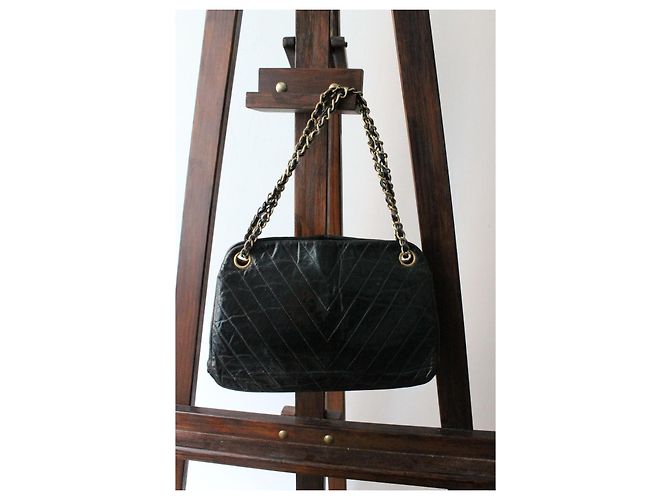 Chanel Vintage Chevron Modell schwarze Lederhandtasche - Ansicht 5