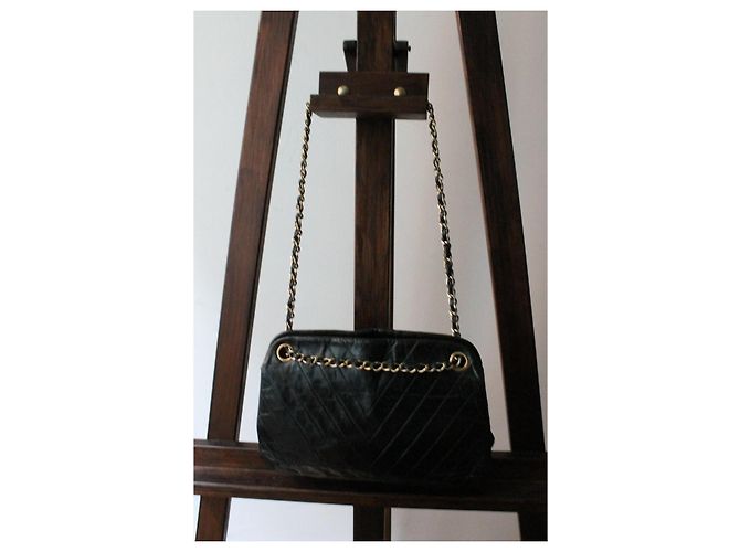 Chanel Vintage Chevron Modell schwarze Lederhandtasche - Ansicht 7