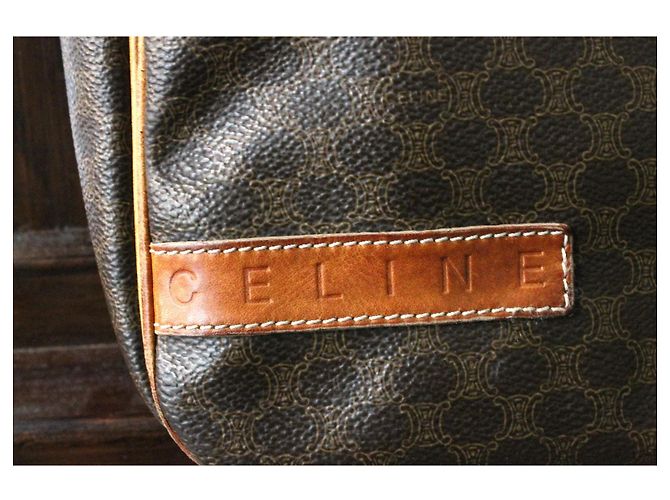 Triomphe Bolsa Céline com aba em lona e couro marrom com padrão triunfo - vista 2