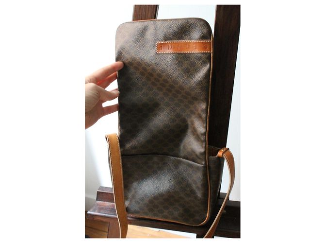 Triomphe Bolsa Céline com aba em lona e couro marrom com padrão triunfo - vista 5