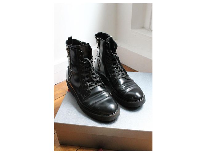 Prada schwarze Lederstiefeletten Größe 38 - Ansicht 4