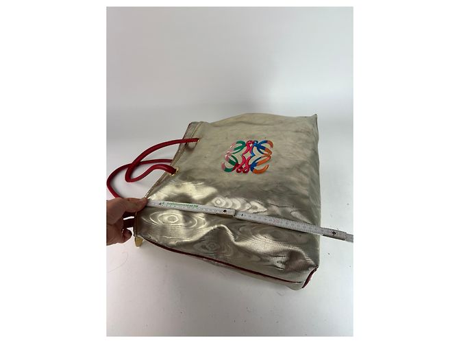 Vintage Loewe Madrid Lederhandtasche in Gold Silber - Ansicht 11