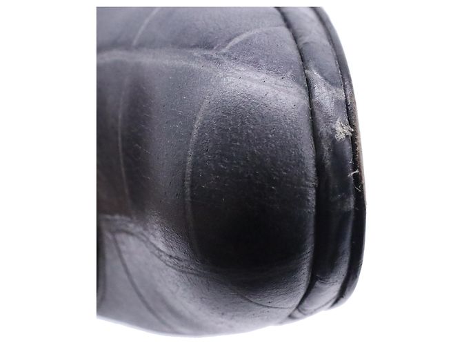 Stuart Weitzman geprägte Pumps aus grauem Leder - Ansicht 10