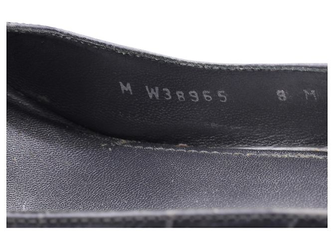 Stuart Weitzman geprägte Pumps aus grauem Leder - Ansicht 6