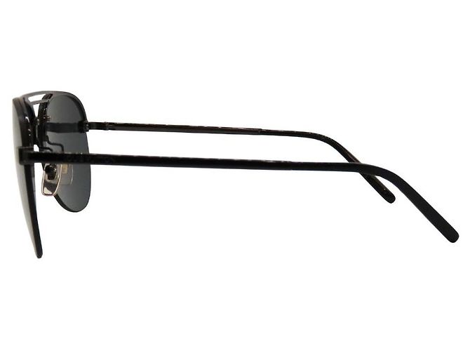 Louis Vuitton Clockwise Monogram Sunglasses Grey - view 8
