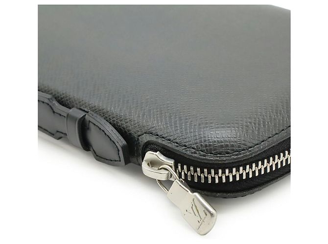 Organizer da viaggio in pelle Taiga Louis Vuitton Nero - vista 4