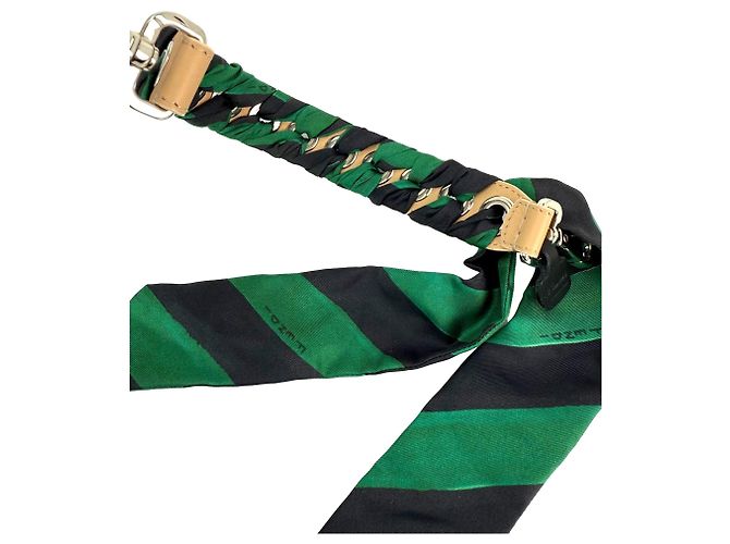 Borsa in pelle di vitello di seta Fendi You Strap verde e nero - vista 10