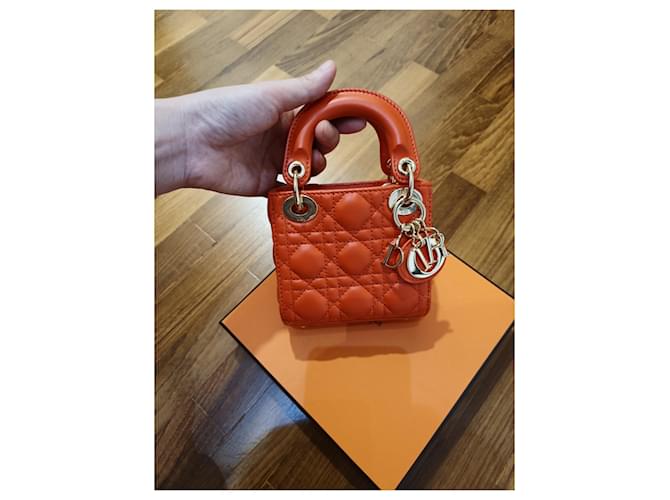 Christian Dior Borsa Lady Dior Micro GHW Arancione - vista 9