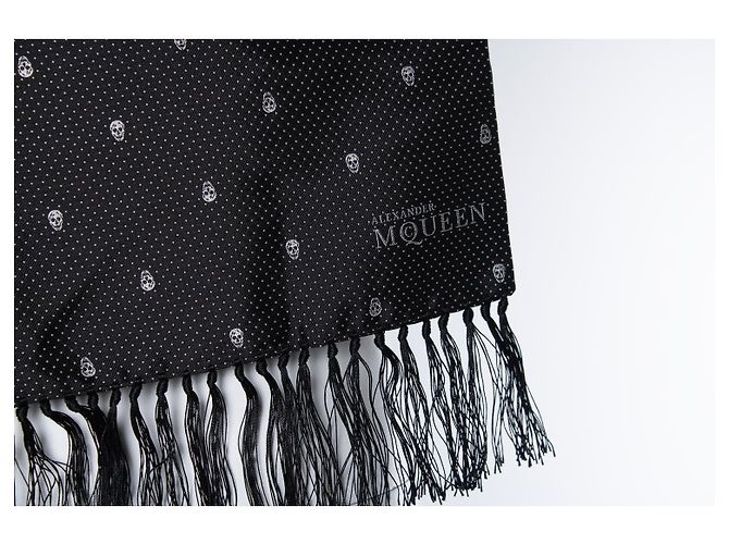 Sciarpa da smoking con teschio a pois Alexander McQueen Nero - vista 3