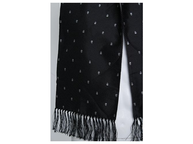Sciarpa da smoking con teschio a pois Alexander McQueen Nero - vista 5