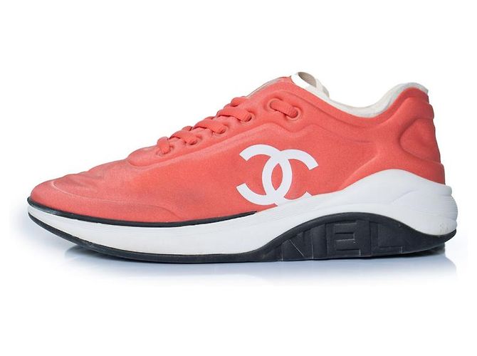 Chanel, sneakers basse in lycra rosa con logo CC 19P Nero Bianco - vista 2