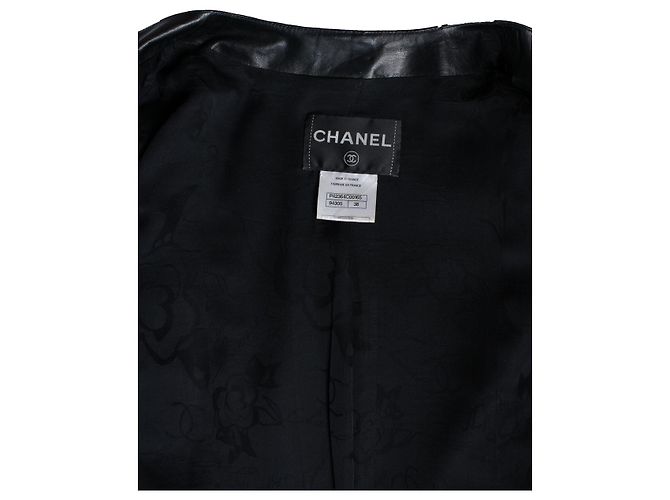 Chanel, schwarze geraffte Jacke mit 4 Taschen aus Leder - Ansicht 10