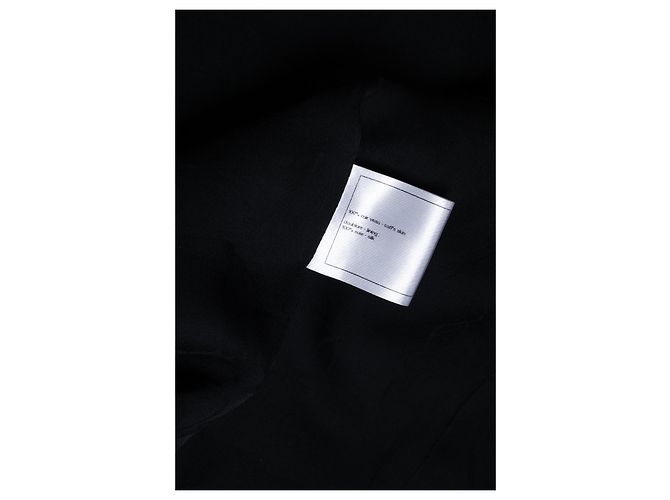 Chanel, schwarze geraffte Jacke mit 4 Taschen aus Leder - Ansicht 7