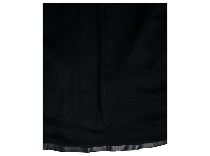 Chanel, schwarze geraffte Jacke mit 4 Taschen aus Leder - Ansicht 9