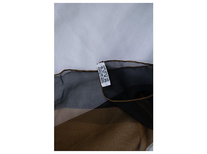 Hermès, pañuelo de seda Rocaille con estampado de concha Castaño - vista 7