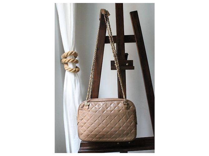 Borsa Chanel Modello Camera in Pelle Beige - vista 2