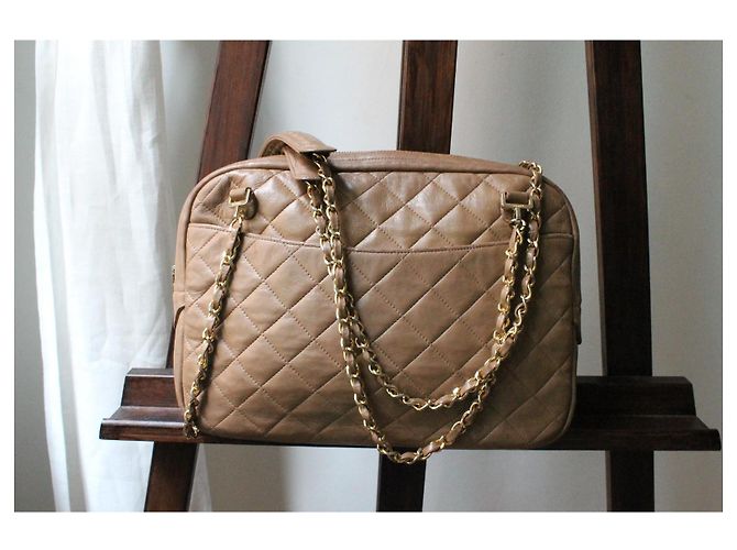 Borsa Chanel Modello Camera in Pelle Beige - vista 3