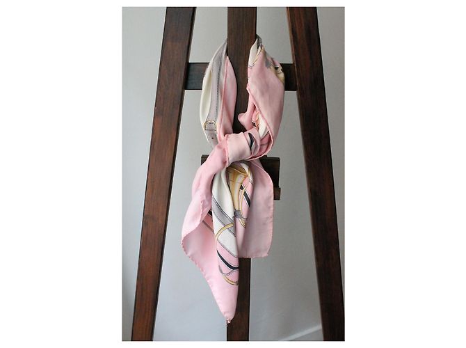 Céline quadrato in seta rosa - vista 6